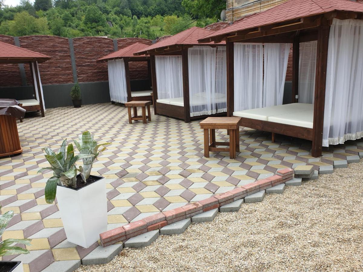 Hotel Casa Piri à Anina Extérieur photo
